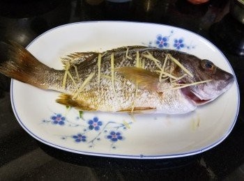 step1: 石蚌，清洗後隔乾水份