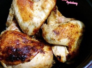 step3: 加水煮滾, 放咖哩磚小火煮10分鐘熄火焗20分鐘