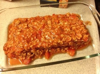 step6: 完成鋪完步驟放置5分鐘, 等麵片吸收肉醬汁, 這步驟都非常重要的!!!