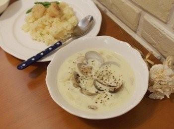 step7: 料多味美的蛤蠣巧達湯完成&gt;/////