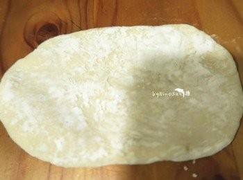 step4: 水餃皮拉成長方形