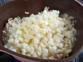 step2: 加入沙葛一同拌炒。