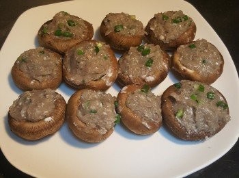 step3: 鮮冬菇大火隔水蒸10分鐘