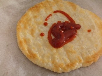 step2: 15分鐘後取出加上醬汁後掃混表面。