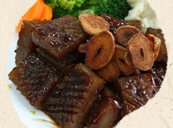 step8: 健康美味吃起來就像是真的牛排5分熟的蒟蒻就可以上桌啦~