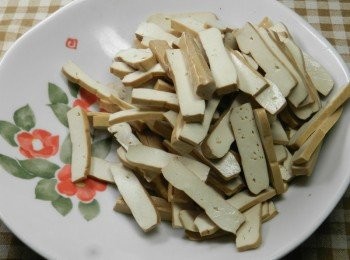 step1: 豆干先切片