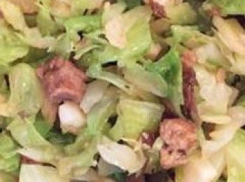 step4: step3: 全部餡料加入調味拌勻醃大概10分鐘，
step4: 熱鍋，中大火炒熟餡料備用。