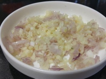 step4: 蒜頭，乾蔥