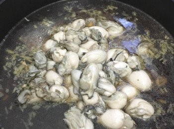 step5: 下蠔仔煮3分鐘