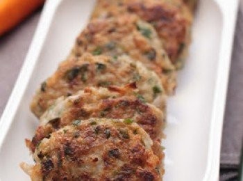 step8: 煎至兩邊金黃色即成。