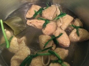 step7: 放入昆布水裡煮約3分鐘即可