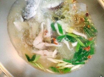 step4: 起鍋前加入些許鹽調味 ，就可上桌囉!