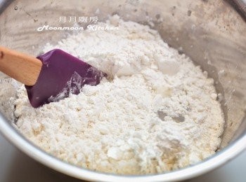 step3: 將鹽水及烏冬粉混合好。