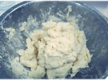 step4: 快速揉成麵團!!