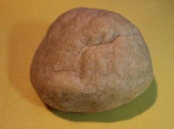 step2: 搓揉成麵糰