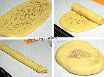 step3: 將麵糰取出，等分成兩份
取其中一份麵糰先擀平，灑上義大利香料
捲起來之後再擀平，再灑上香料捲起來
如此反覆三~四次，讓香料均勻分佈在麵糰中
視個人喜好斟酌香料的用量

另一個麵糰也以相同的方式
把芝麻揉進麵糰中

如此，就完成《芝麻》與《義大利香料》
雙口味的乳酪麵糰了