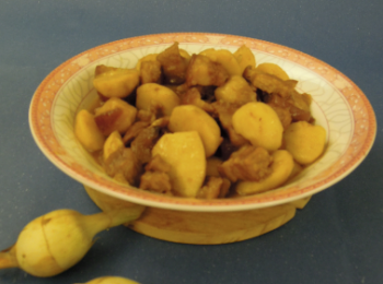 step5: 放進慈菇兜勻，轉大火同煮2分鐘，加蠔油調味，勾薄芡即成。