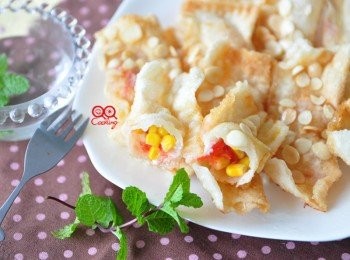 step4: 利用現成的餛飩皮，做簡單的平價小點心，就能讓每個小朋友吃的開心喔~