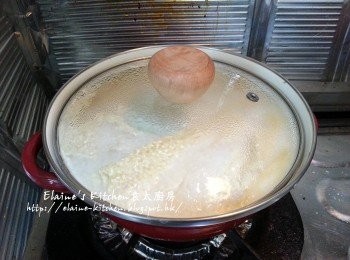 step6: 再轉慢火蓋上蓋煮1小時