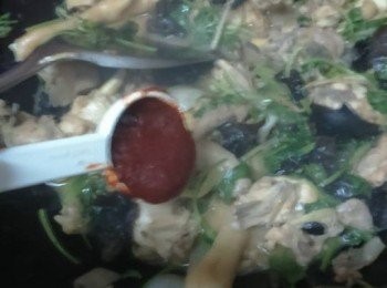 step11: 落辣椒醬炒勻