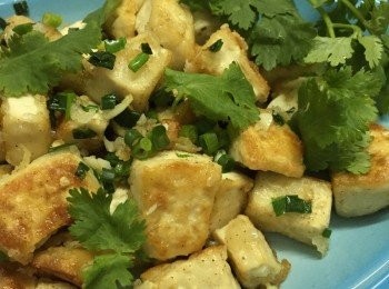 step7: 伴上芫荽吃中和椒鹽咸味，口味也佳