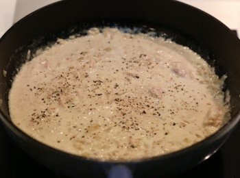 step6: 熄火前加入海鹽及黑胡椒 (自行試味)