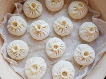 step10: 冷水上鍋蒸，大火水開後，蒸20分鐘，關火後悶5分鐘開蓋。(一定要冷水上鍋，開水上鍋的話，面就被高溫燒死了)