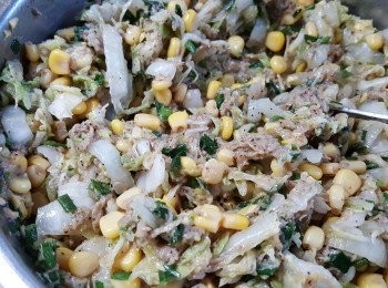 step4: 加入所有<span class="group_2">醃料</span>拌勻後，醃20分鐘，備用。