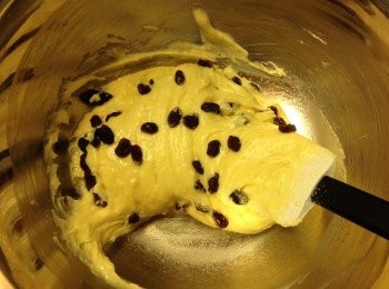 step4: 加入提子乾再攪勻