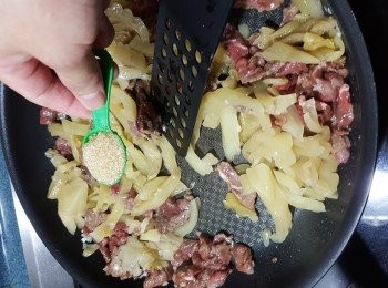 step5: 再落2茶匙砂糖炒勻即可