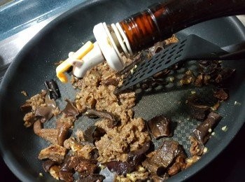 step5: 再讚少許紹興酒