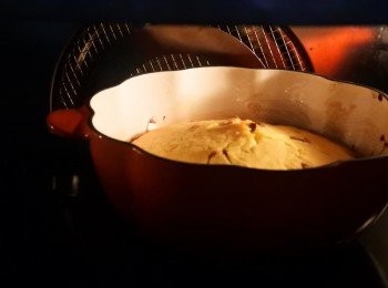 step12: 15分鐘上色後關掉上火將容器掉頭續烤30分鐘左右 竹籤插入不沾黏就完成