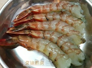 step5: 開背，清掉蝦腸