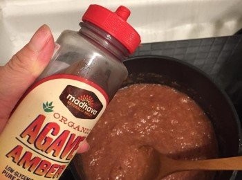 step7: 可以加入適量龍舌蘭蜜，試味調較自己喜歡的甜味。