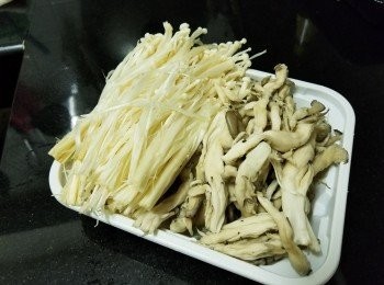 step5: 秀珍菇，金菇