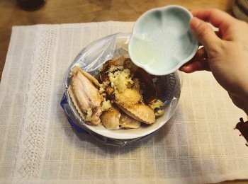 step7: 加入醃料味醂  (可省略)