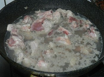 step3: 排骨川燙去血水