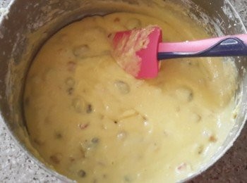 step4: 下水果乾及牛奶拌勻