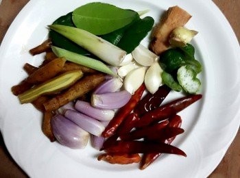 step6: 醬料<span class="group_1">食材</span>