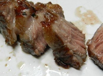 step5: 將牛腩切薄片擺盤即可