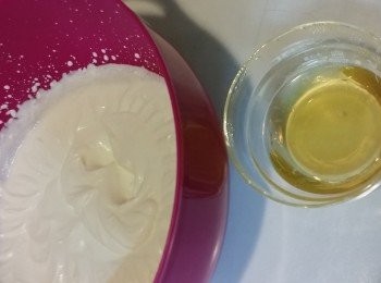 step4: 淡忌廉電動打蛋器打至7分有紋路