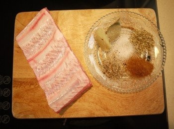 step1: 豬肋排洗淨擦乾備用、烤箱180度預熱