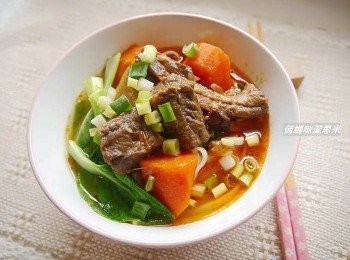 step7: *加入一開始的牛肉清湯變成牛肉湯麵~