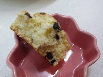step1: 材料 A 、B 放入鋼盆中拌勻, 然後加入牛油