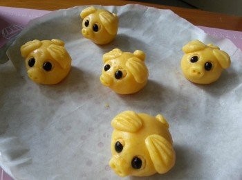 step18: 做好所有豬仔就放入雪櫃雪15分鐘