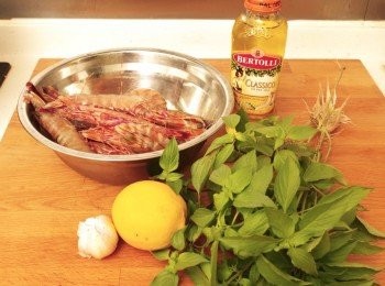 step1: 準備材料。