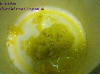 step1: 薑磨成蓉，加點鹽拌勻備用。