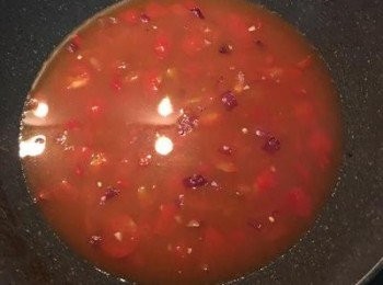 step6: 接著加入2杯水。