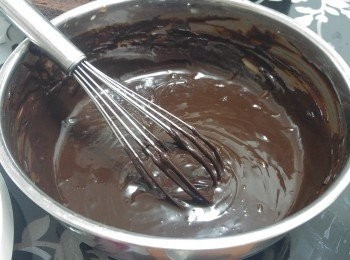 step6: 準備軟心朱古力醬（往下見朱古力醬製作方法, 要掌握時間呀）