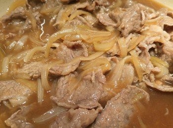 step5: 火力調較到最細火慢慢加入生粉茨,煮到杰身即可。